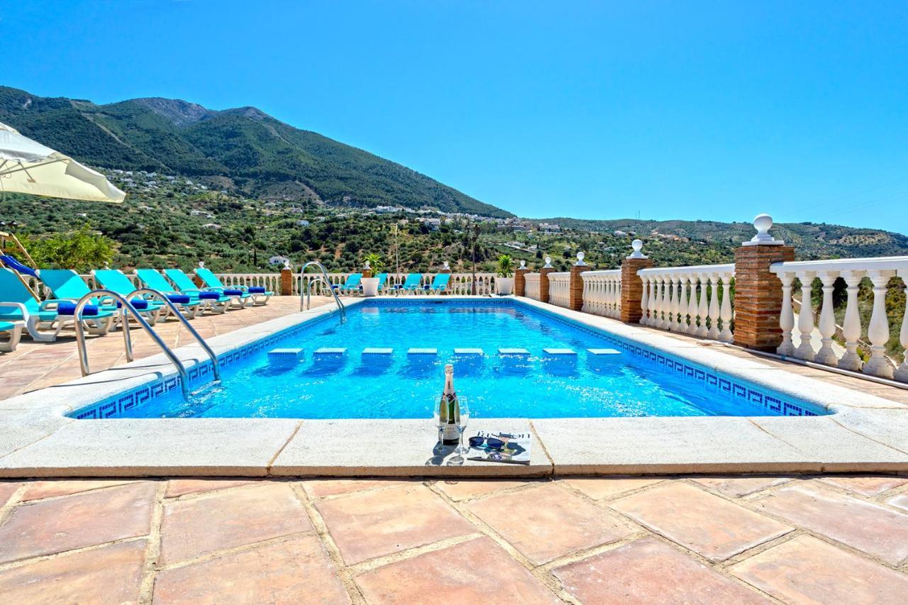 Casa Los Cortijillos Alcaucin Bagian luar foto